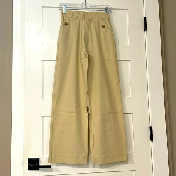 NWOT Wide Leg Cropped Khaki Tan Elastic Waist Pull On Casual Pants Size S - Picture 2 of 7